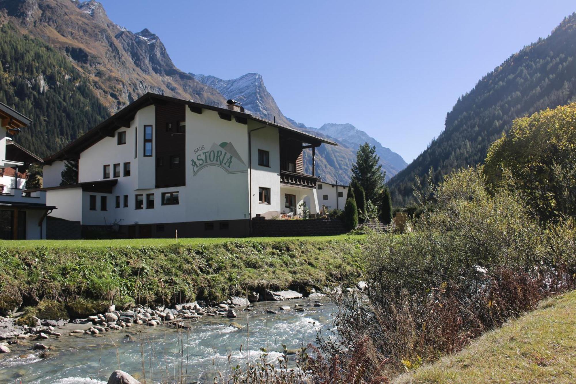Haus Astoria Daire Sankt Leonhard im Pitztal Dış mekan fotoğraf